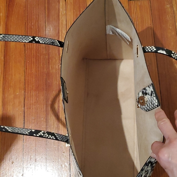 H&M tote. - Picture 4 of 8